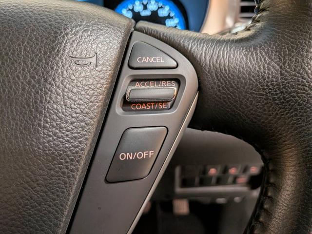 エルグランド 250ハイウェイスター フリップダウンモニター/黒ハーフレザーシート/両側電動スライドドア/クルーズコントロール/ETC/純正ナビ/地デジ/Bluetooth/バックカメラ/HIDオートライト/純正18AW(8枚目)