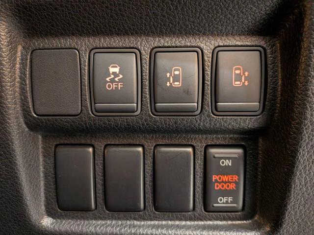 エルグランド 250ハイウェイスター フリップダウンモニター/黒ハーフレザーシート/両側電動スライドドア/クルーズコントロール/ETC/純正ナビ/地デジ/Bluetooth/バックカメラ/HIDオートライト/純正18AW(10枚目)