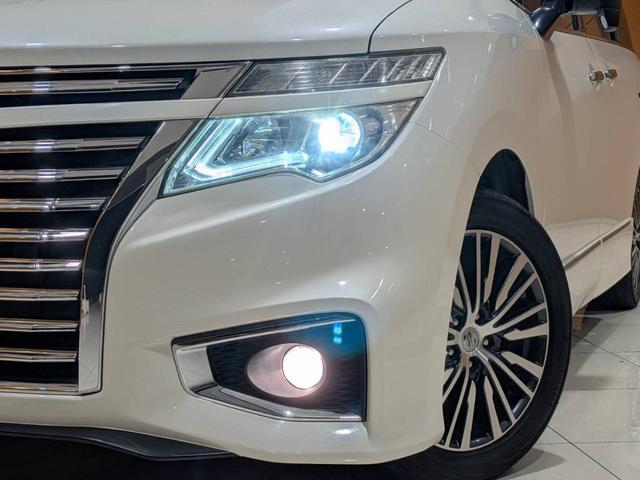 エルグランド 250ハイウェイスター フリップダウンモニター/黒ハーフレザーシート/両側電動スライドドア/クルーズコントロール/ETC/純正ナビ/地デジ/Bluetooth/バックカメラ/HIDオートライト/純正18AW(17枚目)