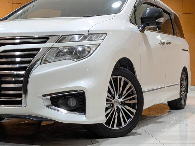 エルグランド 250ハイウェイスター フリップダウンモニター/黒ハーフレザーシート/両側電動スライドドア/クルーズコントロール/ETC/純正ナビ/地デジ/Bluetooth/バックカメラ/HIDオートライト/純正18AW(18枚目)