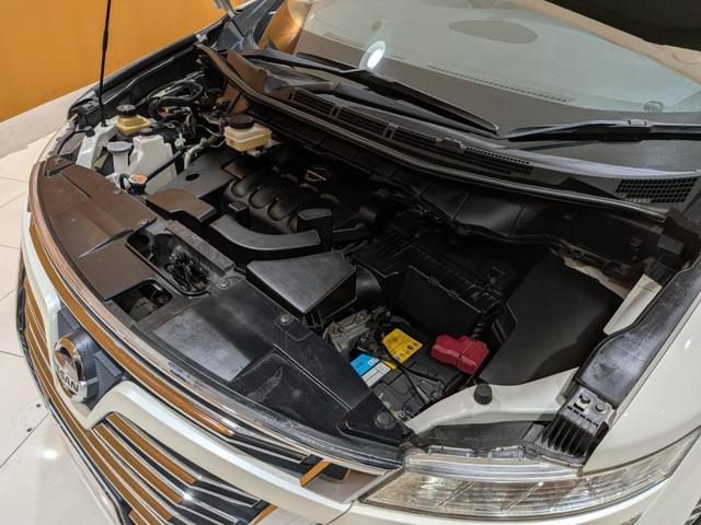 エルグランド 250ハイウェイスター フリップダウンモニター/黒ハーフレザーシート/両側電動スライドドア/クルーズコントロール/ETC/純正ナビ/地デジ/Bluetooth/バックカメラ/HIDオートライト/純正18AW(25枚目)