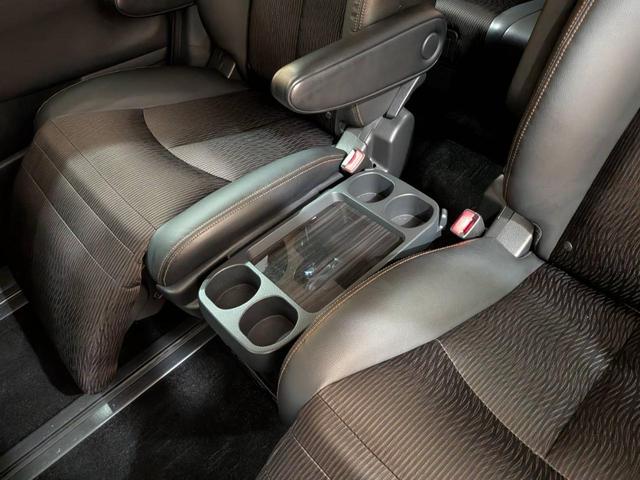 エルグランド 250ハイウェイスター フリップダウンモニター/黒ハーフレザーシート/両側電動スライドドア/クルーズコントロール/ETC/純正ナビ/地デジ/Bluetooth/バックカメラ/HIDオートライト/純正18AW(43枚目)