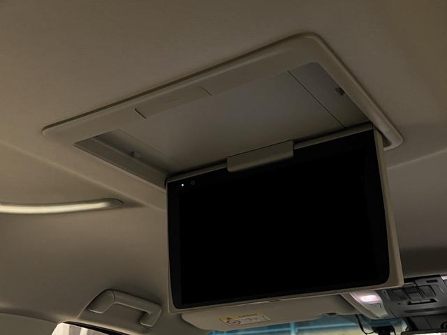 アルファード ２．５Ｓ　Ｃパッケージ　後期／４ＷＤ／フリップダウンモニター／合皮電動メモリーシート／シートベンチレーション／３眼ＬＥＤ／トヨタセーフティセンス／デジタルインナーミラー／ＢＳＭ／ＲＣＴＡ／純正ナビ／バックカメラ／純正ＡＷ（8枚目）