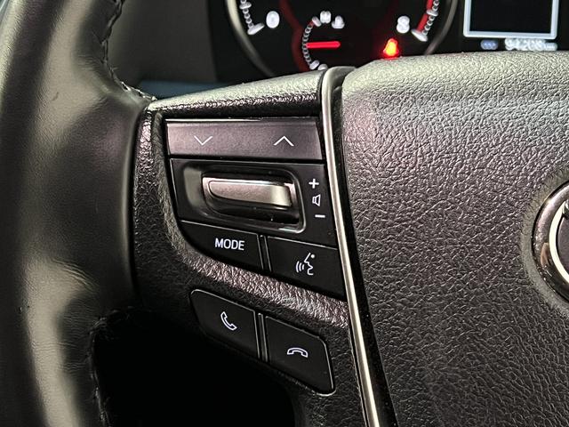 アルファード ２．５Ｓ　Ｃパッケージ　後期／４ＷＤ／フリップダウンモニター／合皮電動メモリーシート／シートベンチレーション／３眼ＬＥＤ／トヨタセーフティセンス／デジタルインナーミラー／ＢＳＭ／ＲＣＴＡ／純正ナビ／バックカメラ／純正ＡＷ（23枚目）