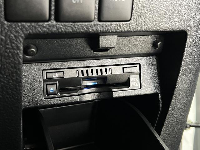 アルファード 2.5S Cパッケージ 後期/4WD/JBLサウンド/3眼LED/革電動シート/エアシート/シートメモリー/セーフティセンス/パノラミックビュー/両側電動スライドドア/電動リヤゲート/ナビ/ETC/純正AW(29枚目)