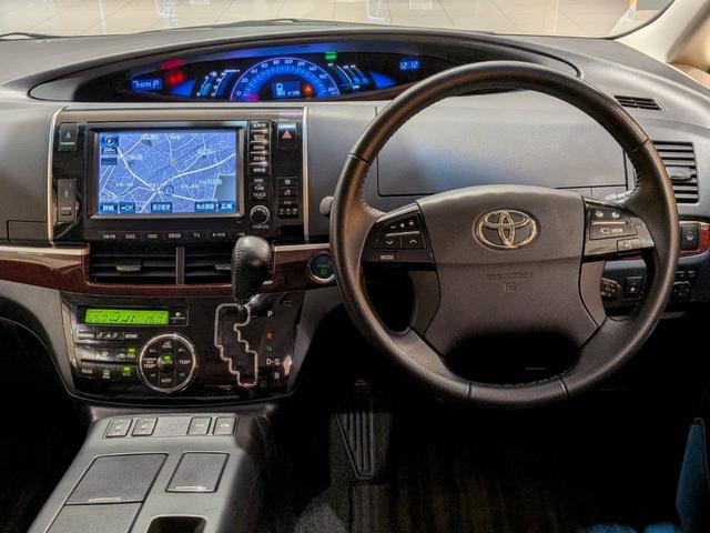 エスティマハイブリッド アエラス レザーパッケージ 4WD/フリップダウンモニター/黒本革電動シート/シートヒーター/両側電動スライドドア/クルーズコントロール/クリアランスソナー/パワーバックドア/100V電源/パノラミックビューモニター/純正ナビ(25枚目)