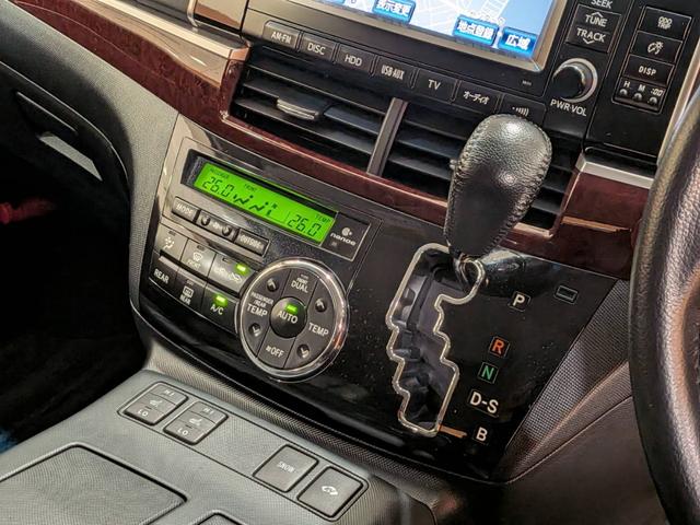 エスティマハイブリッド アエラス レザーパッケージ 4WD/フリップダウンモニター/黒本革電動シート/シートヒーター/両側電動スライドドア/クルーズコントロール/クリアランスソナー/パワーバックドア/100V電源/パノラミックビューモニター/純正ナビ(38枚目)