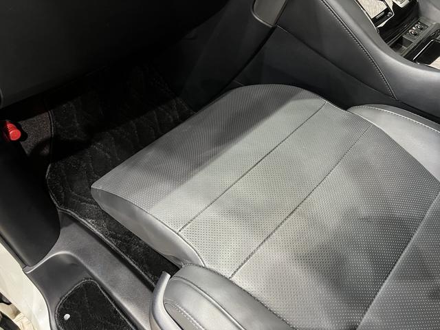 ヴェルファイアハイブリッド ZR Gエディション 後期/4WD/JBLサウンド/黒本革電動メモリーシート/シートベンチレーション/トヨタセーフティセンス/デジタルインナーミラー/レーダークルコン/パーキングアシスト/純正ナビ/バックカメラ/純正AW(41枚目)