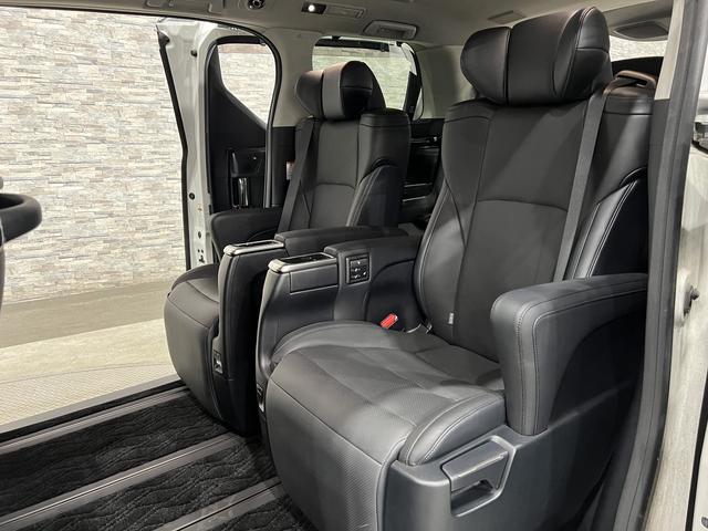 ヴェルファイアハイブリッド ZR Gエディション 後期/4WD/JBLサウンド/黒本革電動メモリーシート/シートベンチレーション/トヨタセーフティセンス/デジタルインナーミラー/レーダークルコン/パーキングアシスト/純正ナビ/バックカメラ/純正AW(42枚目)