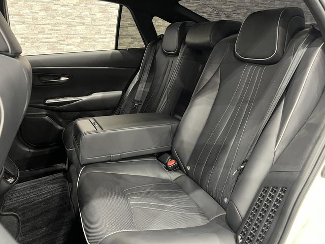 クラウンハイブリッド RSアドバンス 黒本革電動メモリーシート/スパッタリングAW/シートベンチレーション/3眼LED/HUD/トヨタセーフティセンス/レーダークルコン/BSM/RCTA/100V電源/純正ナビ/バックカメラ(41枚目)