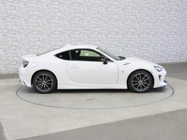 86 GT 後期/1オーナー/6速MT/TRDエアロ/Rスポ/Valentiテールランプ/黒赤ハーフ革/クルーズコントロール/スマートキー/ETC/ナビ/Bluetooth/Bカメラ/地デジ/LEDオートライト(13枚目)