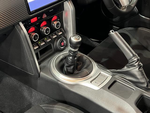 86 GT 後期/1オーナー/6速MT/TRDエアロ/Rスポ/Valentiテールランプ/黒赤ハーフ革/クルーズコントロール/スマートキー/ETC/ナビ/Bluetooth/Bカメラ/地デジ/LEDオートライト(34枚目)