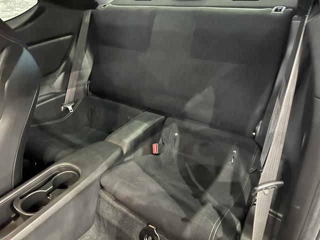 86 GT 後期/1オーナー/6速MT/TRDエアロ/Rスポ/Valentiテールランプ/黒赤ハーフ革/クルーズコントロール/スマートキー/ETC/ナビ/Bluetooth/Bカメラ/地デジ/LEDオートライト(36枚目)