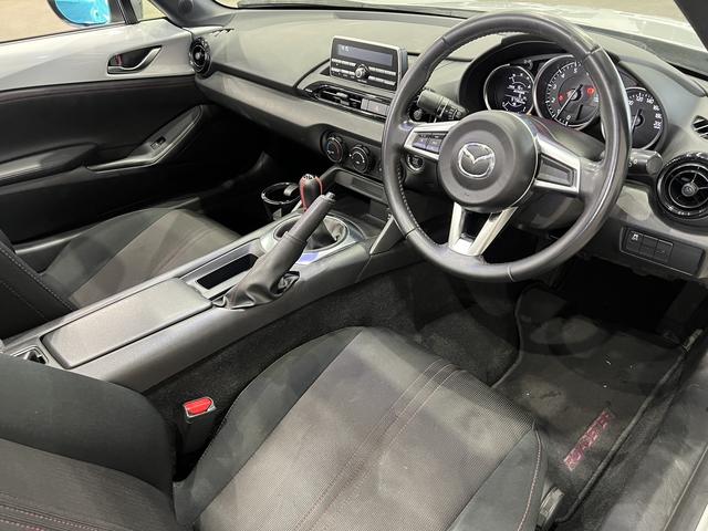 ロードスター S 6速MT/スマートキー/ETC/横滑り防止装置/ヒルローンチアシスト/純正オーディオ/ミュージックプレイヤー接続可/LEDヘッドライト/純正AW(21枚目)