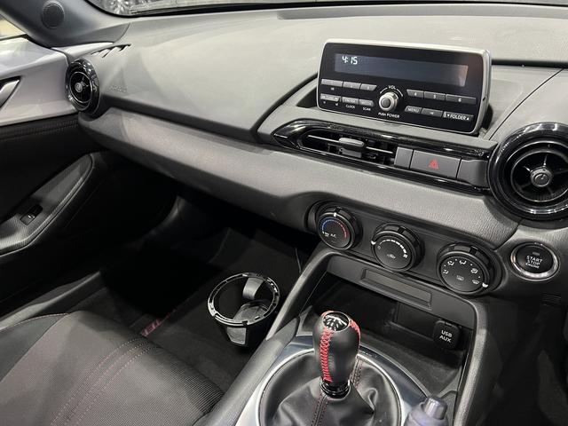 ロードスター S 6速MT/スマートキー/ETC/横滑り防止装置/ヒルローンチアシスト/純正オーディオ/ミュージックプレイヤー接続可/LEDヘッドライト/純正AW(26枚目)