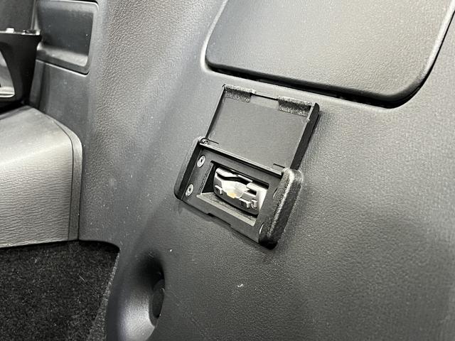 ロードスター S 6速MT/スマートキー/ETC/横滑り防止装置/ヒルローンチアシスト/純正オーディオ/ミュージックプレイヤー接続可/LEDヘッドライト/純正AW(30枚目)