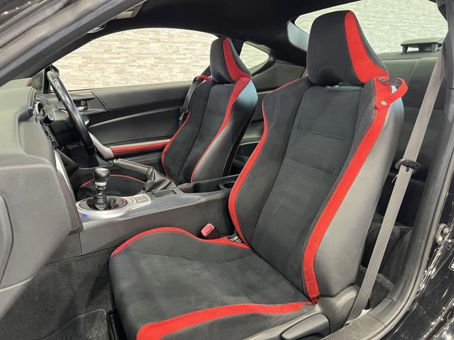 86 GT 後期アプライドE型//6速MT/フジツボマフラー/アルパインデジタルインナーミラー/クルーズコントロール/Trackモード/スマートキー/ETC/純正オーディオ/純正AW/記録簿有(35枚目)