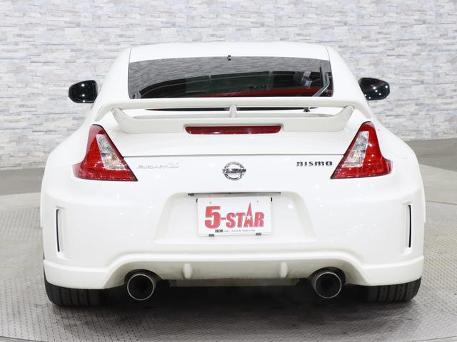 フェアレディZ バージョンニスモ 6速MT/BBS20AW/黒ハーフ革/専用エアロ&Rスポイラー/赤キャリパー/純正ナビ/Bluetooth/バックカメラ/地デジ/3連サブメーター/インテリキー/ETC/HIDオートライト/記録簿有(14枚目)