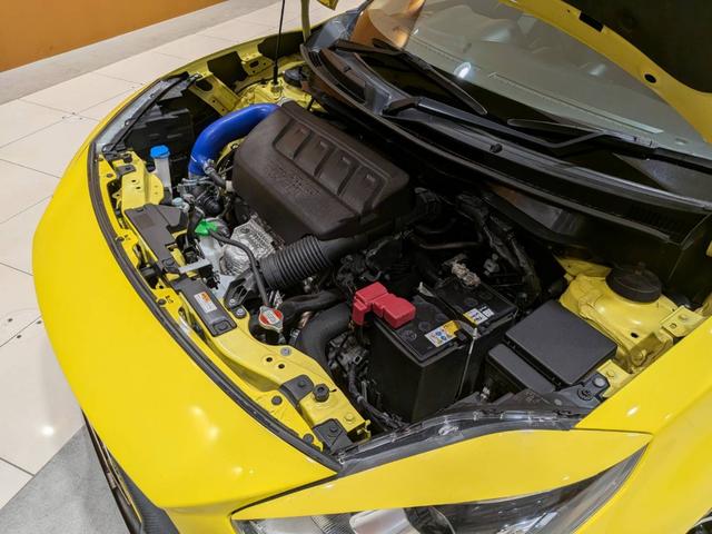 スイフトスポーツ ベースグレード 6速MT/シルクブレイズエアロ/シートヒーター/レーダークルコン/スマートキー/ETC/横滑り防止装置/全方位モニター/純正ナビ/Bluetooth/地デジ/LEDオートライト/純正AW(24枚目)