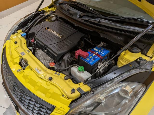 スイフトスポーツ ベースグレード 6速MT/Greddyエンジンフードリフター/HKSマフラー/WORK17AW/クルーズコントロール/スマートキー/横滑り防止装置/ケンウッドナビ/地デジ/HIDオートライト(20枚目)