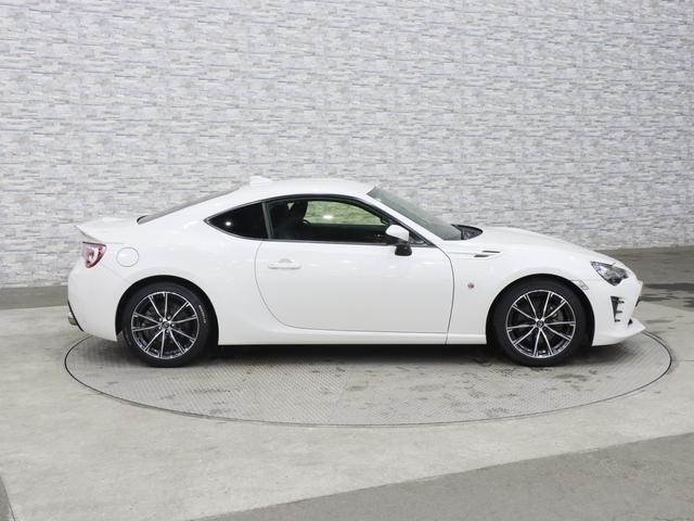 86 GT 後期/6速MT/TEIN車高調/Valentiテールランプ/クルコン/TRACKスイッチ/スマートキー/ETC/横滑り防止装置/純正ナビ/Bluetooth/バックカメラ/LEDオートライト(13枚目)