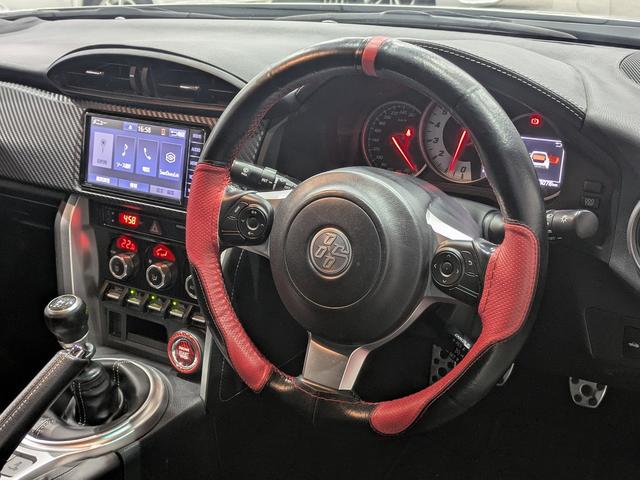 86 GT 後期/6速MT/TEIN車高調/Valentiテールランプ/クルコン/TRACKスイッチ/スマートキー/ETC/横滑り防止装置/純正ナビ/Bluetooth/バックカメラ/LEDオートライト(24枚目)