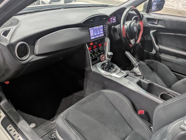 86 GT 後期/6速MT/TEIN車高調/Valentiテールランプ/クルコン/TRACKスイッチ/スマートキー/ETC/横滑り防止装置/純正ナビ/Bluetooth/バックカメラ/LEDオートライト(37枚目)