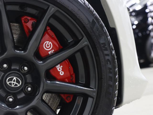 86 GTリミテッド ブラックパッケージ 後期/1オーナー/6速MT/前後ブレンボキャリパー/半革シート/シートヒーター/クルコン/クリアランスソナー/TRACKスイッチ/ETC/純正ナビ/バックカメラ/LEDオートライト/純正AW(8枚目)