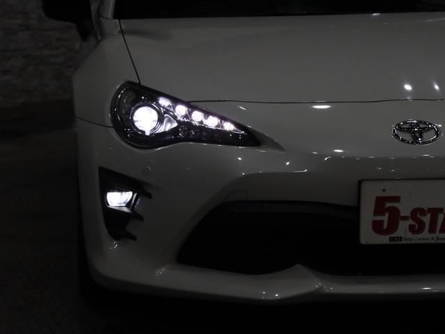86 GTリミテッド ブラックパッケージ 後期/1オーナー/6速MT/前後ブレンボキャリパー/半革シート/シートヒーター/クルコン/クリアランスソナー/TRACKスイッチ/ETC/純正ナビ/バックカメラ/LEDオートライト/純正AW(15枚目)