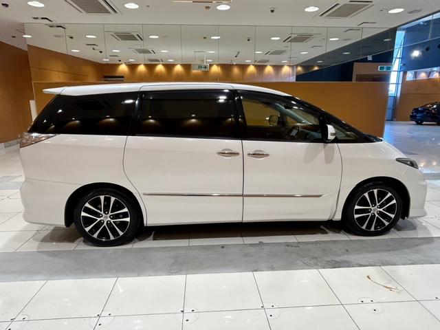 エスティマ アエラス プレミアムエディション 半革電動シート/両側電動スライドドア/クルーズコントロール/スマートキー/ETC/横滑り防止装置/純正ナビ/Bluetooth/バックカメラ/HIDオートライト/純正AW(10枚目)