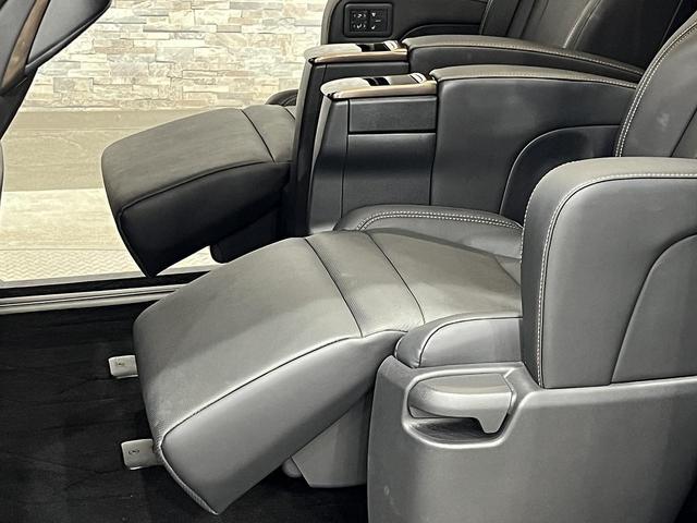 アルファードハイブリッド Ｚ　１オーナー／合皮電動メモリーシート／シートベンチレーション／３眼ＬＥＤ／トヨタセーフティセンス／レーダークルコン／ＢＳＭ／ＲＣＴＡ／１００Ｖ電源／パノラミックビューモニター／純正ディスプレイオーディオ（42枚目）