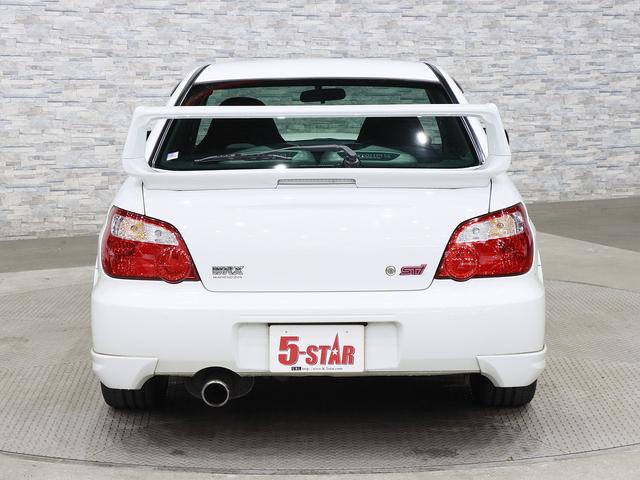 インプレッサ WRX STi 4WD/6速MT/アプライドE/ダウンサス/ブレンボキャリパー/STiエアロ&マフラー/カロッツェリアウーファー&ナビ/ETC/HKSターボタイマー/ブーストメーター/純正AW/HIDヘッドライト(14枚目)