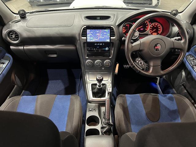 インプレッサ WRX STi 4WD/6速MT/アプライドE/ダウンサス/ブレンボキャリパー/STiエアロ&マフラー/カロッツェリアウーファー&ナビ/ETC/HKSターボタイマー/ブーストメーター/純正AW/HIDヘッドライト(22枚目)