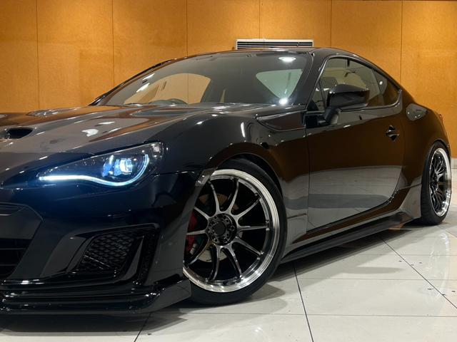 ＢＲＺ Ｒ　６速ＭＴ／チャージスピードＦエアロ／ＴＲＤＳエアロ／バリスＲバンパー／ＷＯＲＫ１８ＡＷ／レッグモータースポーツカーボンボンネット／ダズフェローズヘッドライト／ヴァレンティテール／純正ナビ／バックカメラ（18枚目）