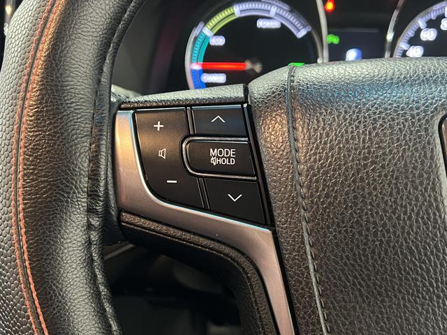 クラウンハイブリッド アスリートS 電動シート/シートヒーター/レーダークルコン/プリクラッシュセーフティ/クリアランスソナー/ステアリングヒーター/ETC/純正ナビ/地デジ/全周囲カメラ/HIDオートライト/純正AW(22枚目)