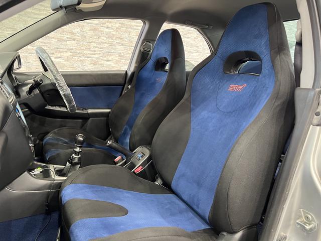 インプレッサ WRX STi 6速MT/4WD/RAYSグラムライツ17インチAW/HKS車高調/ブレンボキャリパー/大型リアスポイラー/STi専用シート&ステアリング/ETC/キーレスエントリー/HIDヘッドライト(36枚目)
