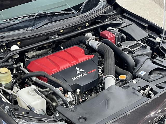 ランサー GSRエボリューションX 4WD/前後ブレンボキャリパー/ラリーアート車高調/RAYS18AW/レカロシート/スマートキー/ETC/パドルシフト/カロッツェリアナビ/Bluetooth/地デジ/HIDオートライト(21枚目)