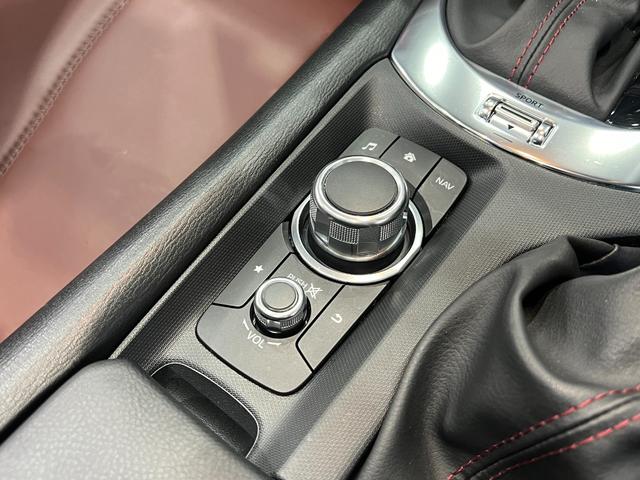 ロードスターRF VS クロススピード17AW/ナッパレザーシート/シートヒーター/レーンアシスト/BSM/RCTA/純正ナビ/Bluetooth/Bカメラ/地デジ/アダプティブLEDヘッドライト/スマートキー/電動OPEN(32枚目)