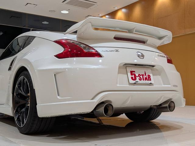 フェアレディＺ バージョンニスモ　専用エクステリア／ＮＩＳＭＯマフラー／専用黒半革シート／３連サブメーター／ＥＴＣ／パドルシフト／純正ナビ／Ｂｌｕｅｔｏｏｔｈ／純正１９ＡＷ／ＨＩＤオートライト（24枚目）
