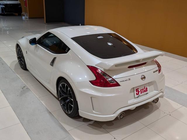 フェアレディＺ バージョンニスモ　専用エクステリア／ＮＩＳＭＯマフラー／専用黒半革シート／３連サブメーター／ＥＴＣ／パドルシフト／純正ナビ／Ｂｌｕｅｔｏｏｔｈ／純正１９ＡＷ／ＨＩＤオートライト（26枚目）