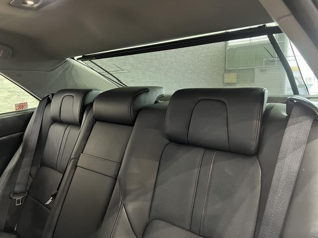 クラウンハイブリッド アスリートＧ　後期／スパッタリングＡＷ／黒革電動エアシート／ＥＴＣ２．０／レーダークルコン／クリアランスソナー／ＢＳＭ／プリクラッシュセーフティ／パドルシフト／純正ナビ／地デジ／バックカメラ／ＬＥＤオートハイビーム（36枚目）