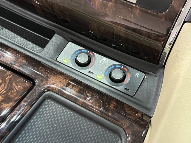 アルファード 3.5GF 後期/モデリスタエアロ/黒本革電動メモリーシート/シートベンチレーション/3眼LED/置くだけ充電/トヨタセーフティセンス/レーダークルコン/100V電源/純正ナビ/バックカメラ/LEDオートライト(8枚目)