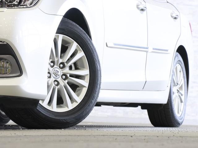 クラウンハイブリッド ロイヤルサルーンＧ　電動メモリーシート／シートヒーター／レーダークルコン／クリアランスソナー／オートマチックハイビーム／ステアリングヒーター／ヘッドライトウォッシャー／パノラミックビューモニター／純正ナビ／純正ＡＷ（17枚目）