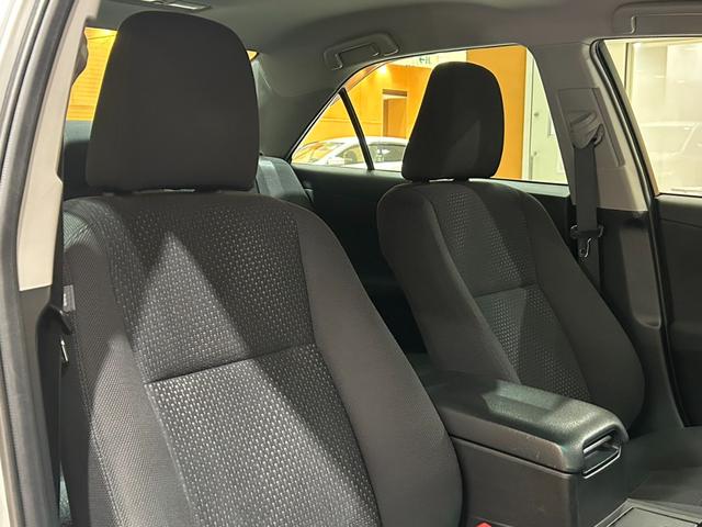 カムリ ハイブリッド　Ｇパッケージ　１オーナー／電動シート／クルーズコントロール／スマートキー／ＥＴＣ／横滑り防止装置／純正ナビ／Ｂｌｕｅｔｏｏｔｈ／バックカメラ／地デジ／ＨＩＤオートライト／純正ＡＷ（41枚目）