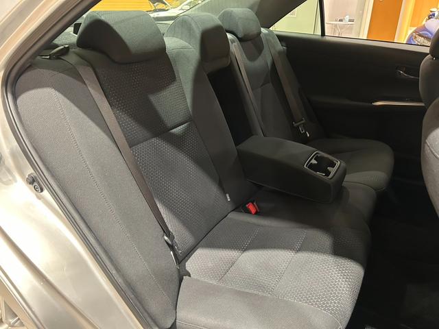 カムリ ハイブリッド　Ｇパッケージ　１オーナー／電動シート／クルーズコントロール／スマートキー／ＥＴＣ／横滑り防止装置／純正ナビ／Ｂｌｕｅｔｏｏｔｈ／バックカメラ／地デジ／ＨＩＤオートライト／純正ＡＷ（44枚目）