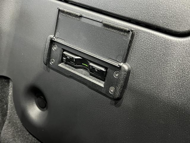 ロードスター Ｓ　６速ＭＴ／１オーナー／記録簿／ＲＳ－Ｒダウンサス／スマートキー／ＬＥＤヘッドライト／横滑り防止装置／ＥＴＣ／純正１６ＡＷ／幌オープン（8枚目）