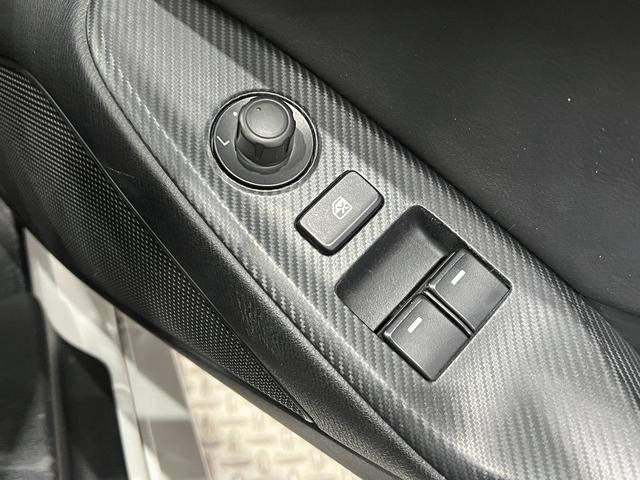 ロードスター Ｓ　６速ＭＴ／１オーナー／記録簿／ＲＳ－Ｒダウンサス／スマートキー／ＬＥＤヘッドライト／横滑り防止装置／ＥＴＣ／純正１６ＡＷ／幌オープン（27枚目）