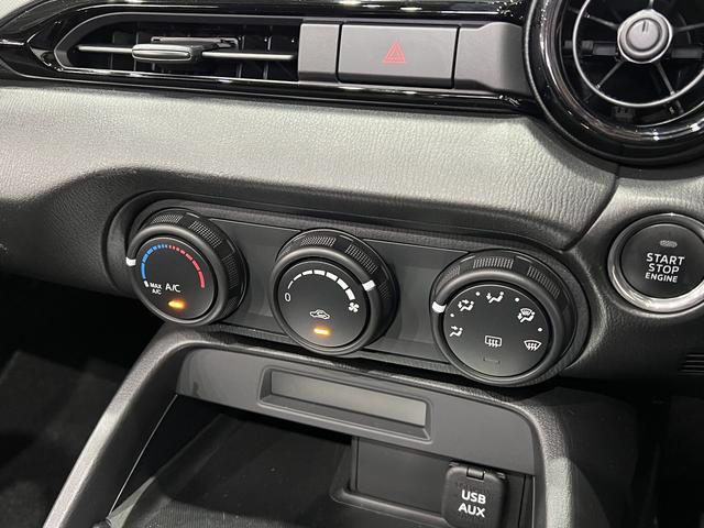 ロードスター Ｓ　６速ＭＴ／１オーナー／記録簿／ＲＳ－Ｒダウンサス／スマートキー／ＬＥＤヘッドライト／横滑り防止装置／ＥＴＣ／純正１６ＡＷ／幌オープン（30枚目）