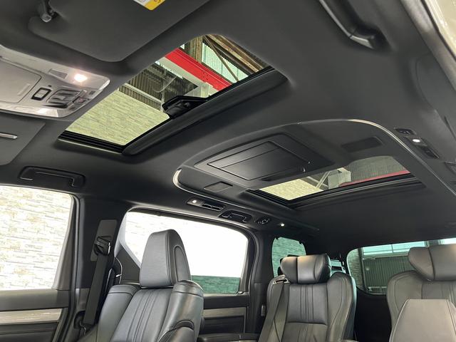 ヴェルファイアハイブリッド エグゼクティブラウンジＺ　後期／４ＷＤ／モデリスタエアロ＆マフラー／ダブルサンルーフ／ＪＢＬサウンド／フリップダウンモニター／ナッパレザーシート／シートベンチレーション／トヨタセーフティセンス／デジタルインナーミラー（8枚目）