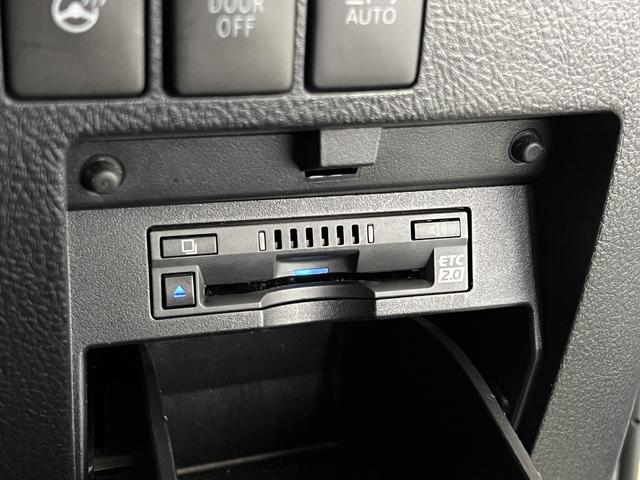 ヴェルファイアハイブリッド エグゼクティブラウンジＺ　後期／４ＷＤ／モデリスタエアロ＆マフラー／ダブルサンルーフ／ＪＢＬサウンド／フリップダウンモニター／ナッパレザーシート／シートベンチレーション／トヨタセーフティセンス／デジタルインナーミラー（31枚目）